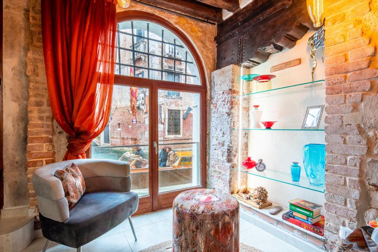 Casa Manina Sul Ponte - Your Private Canal View Venice Exterior photo