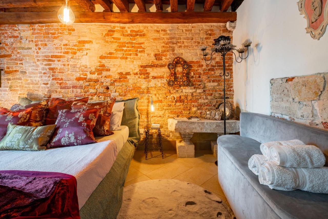 Casa Manina Sul Ponte - Your Private Canal View Venice Exterior photo